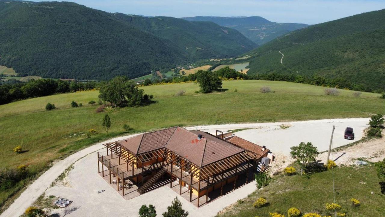 Villa Casale Sienti'N Puo Norcia Exterior foto